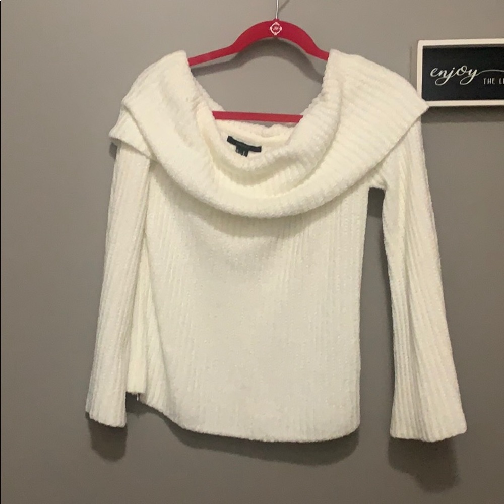 White forever 21 OTS sweater